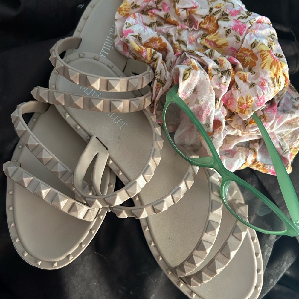 Olivia Miller sandals